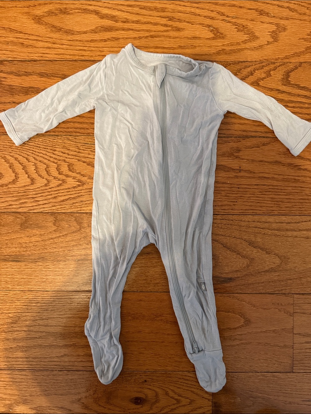Kyte Baby Light Gray Cotton Baby One-Piece Footed Sleeper